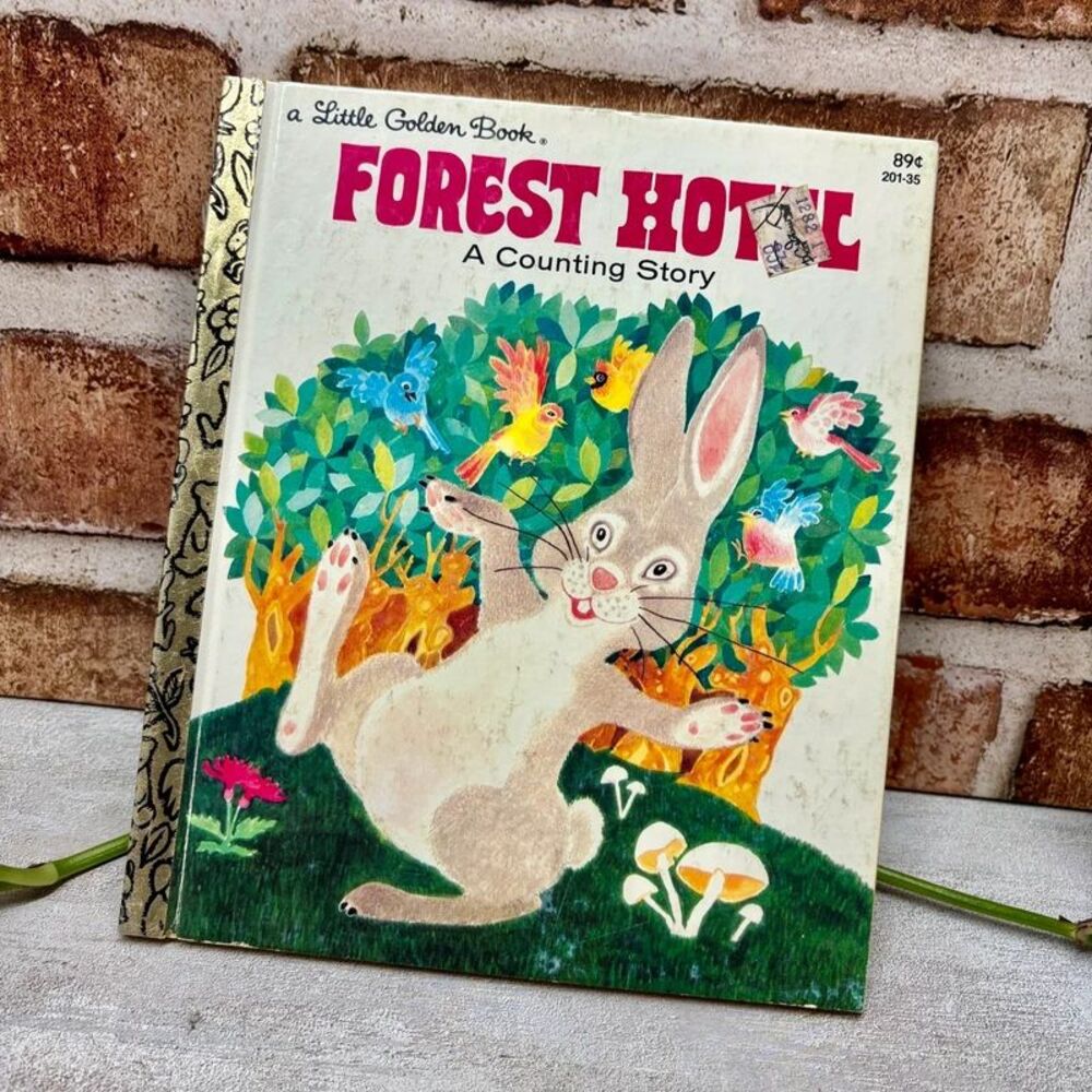 VTG 1982 A Little Golden Book, Forest Hotel, A Counting Story